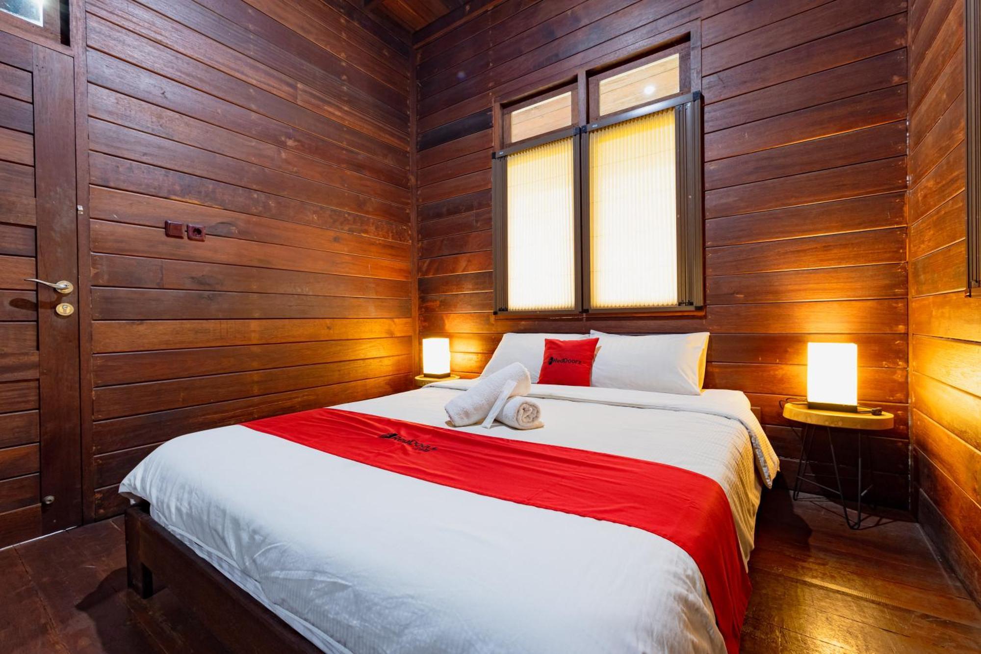 Reddoorz Resort @ Taman Wisata Mangrove Джакарта Екстер'єр фото
